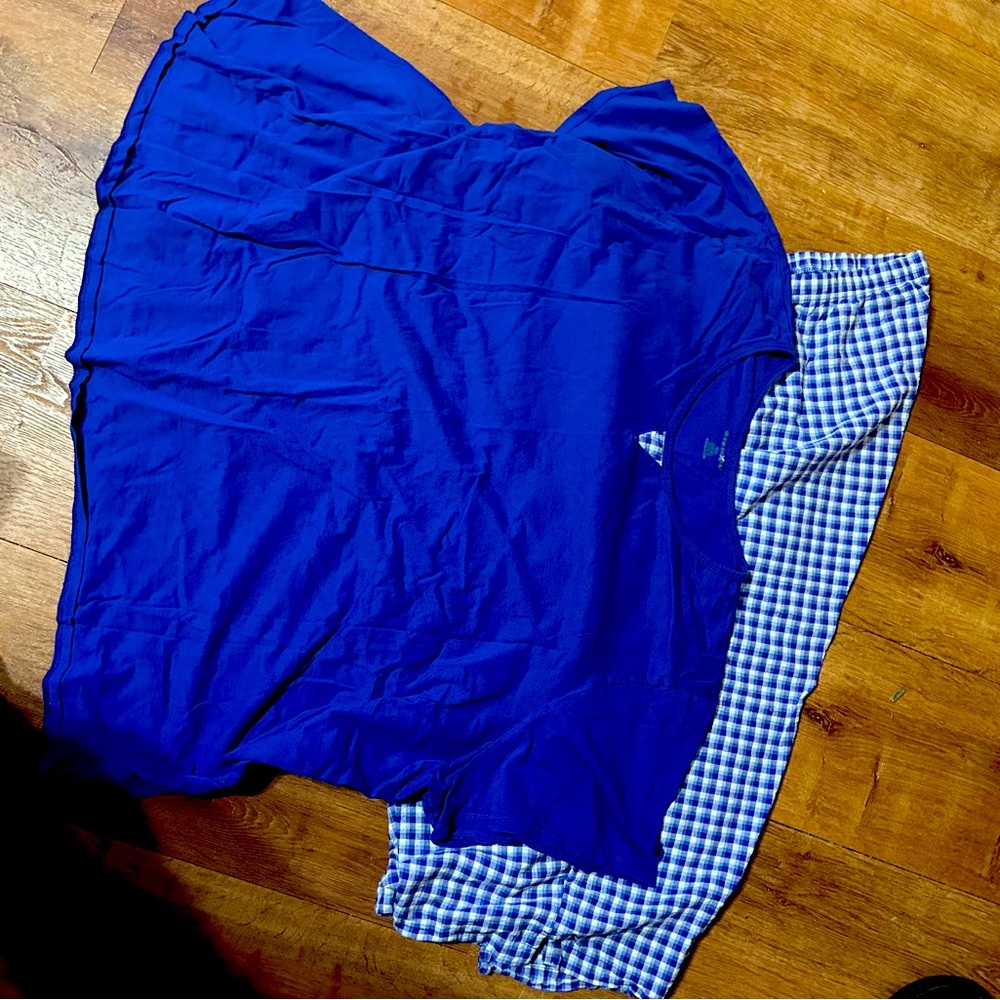 Two piece Capri set.